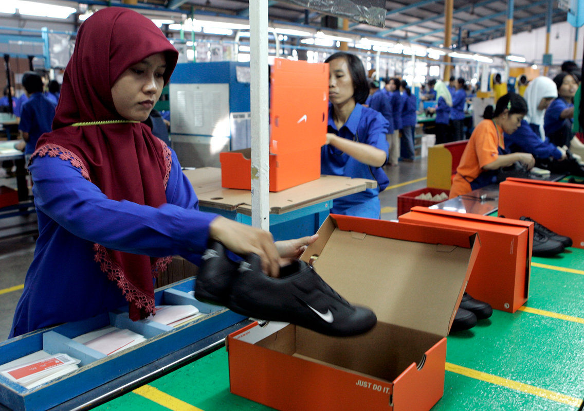 Indonesia – Footwear – Minimum living wage, social dialogue, labor union